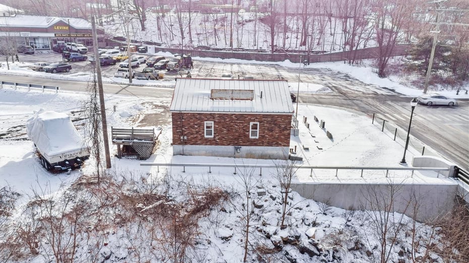 115 Willow Street Photo 14