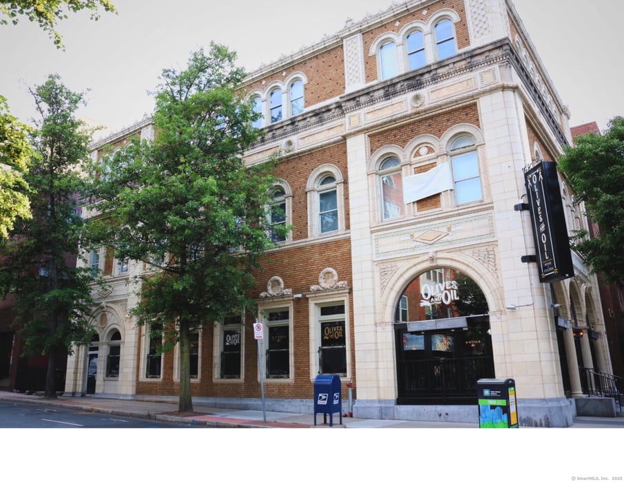 124 Temple Street Photo 2