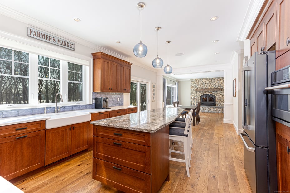 1400 James Farm Road Photo 7