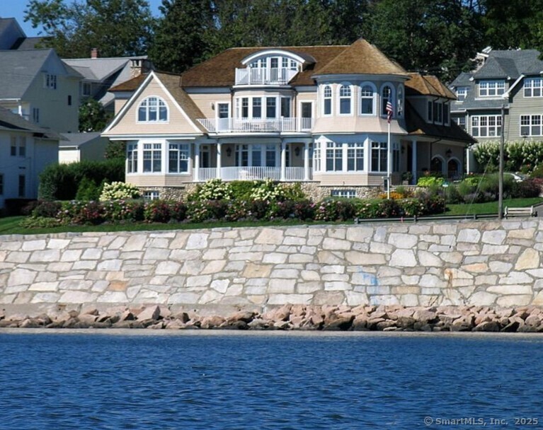 65 Morningside Drive Photo 2