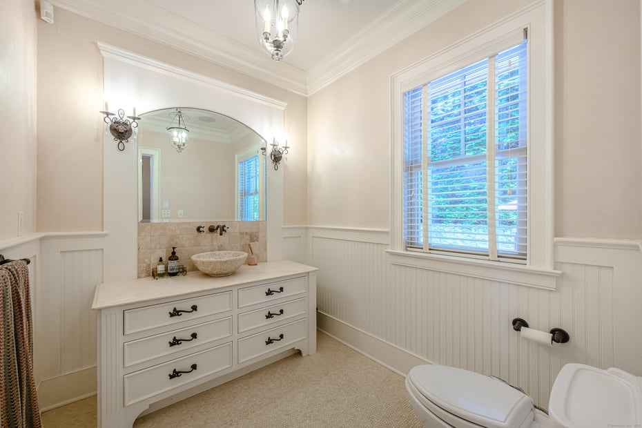 65 Morningside Drive Photo 32