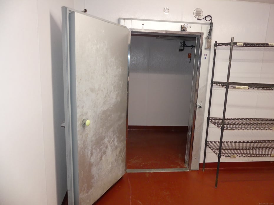 78 Main Street Photo 6