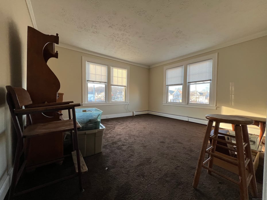 276 Brown Street Photo 4