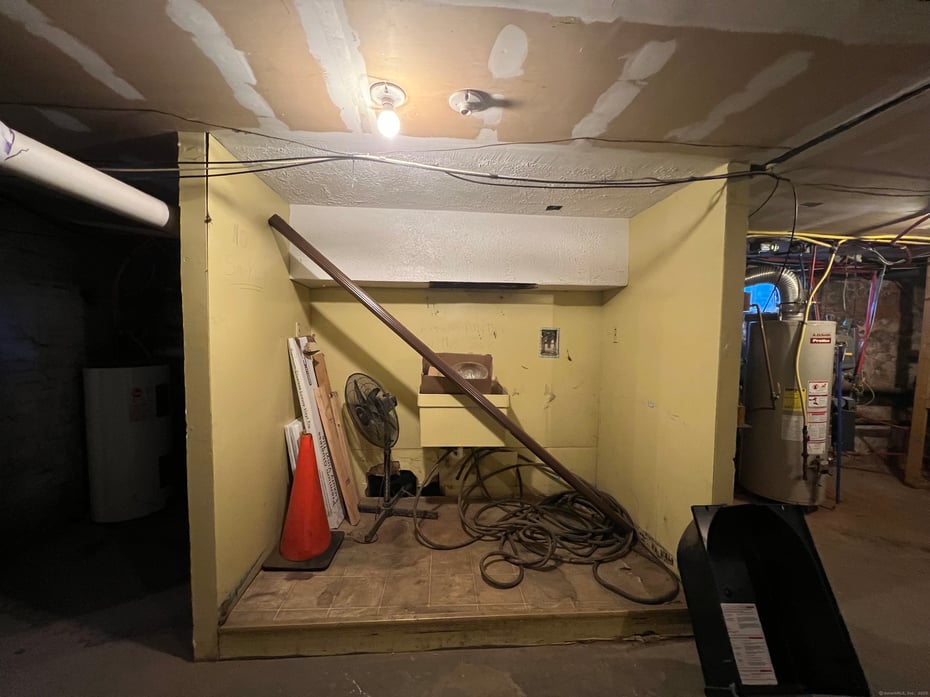 276 Brown Street Photo 14
