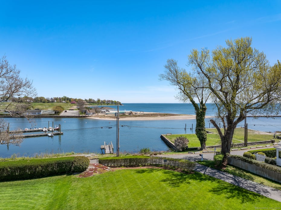 1060 Harbor Road Photo 13