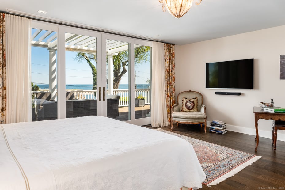 1060 Harbor Road Photo 18