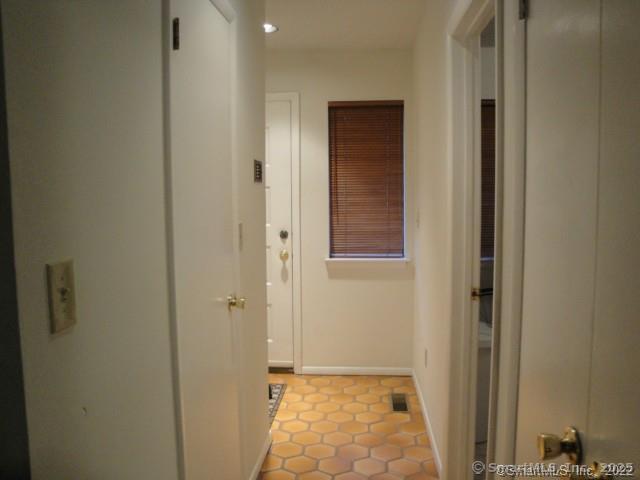 2437 Bedford Street  #C19 Photo 7