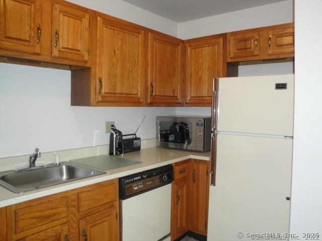2437 Bedford Street  #C19 Photo 8