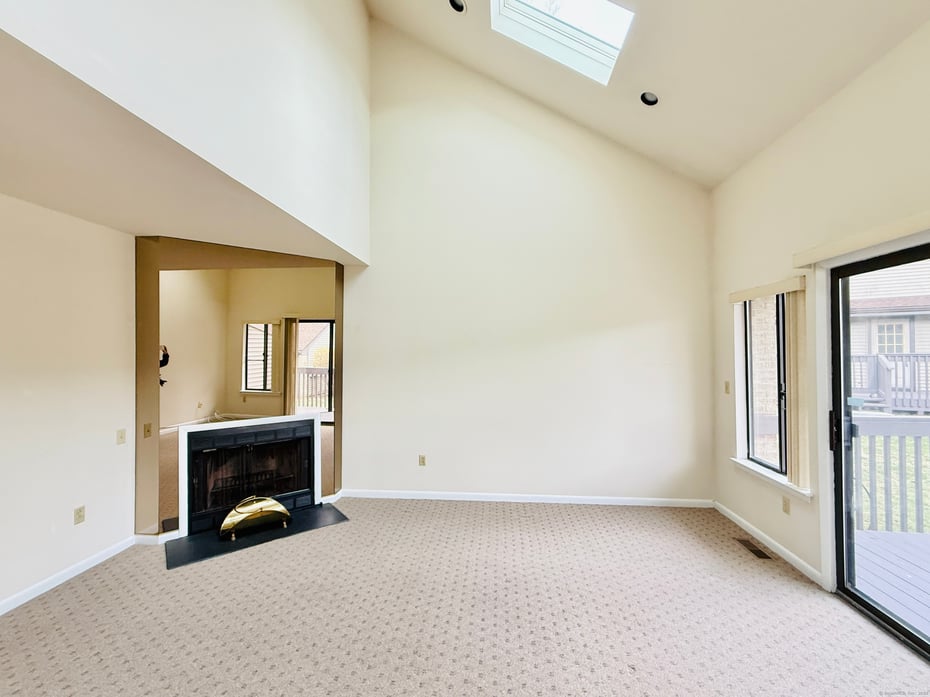 2437 Bedford Street  #C19 Photo 17