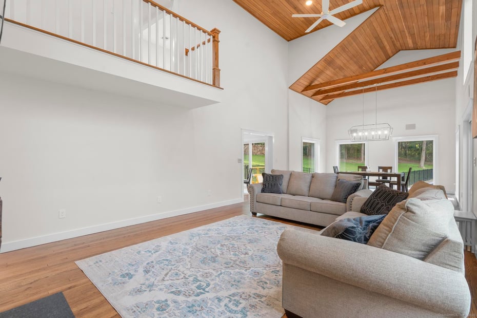 42 Spring Valley Road Photo 13