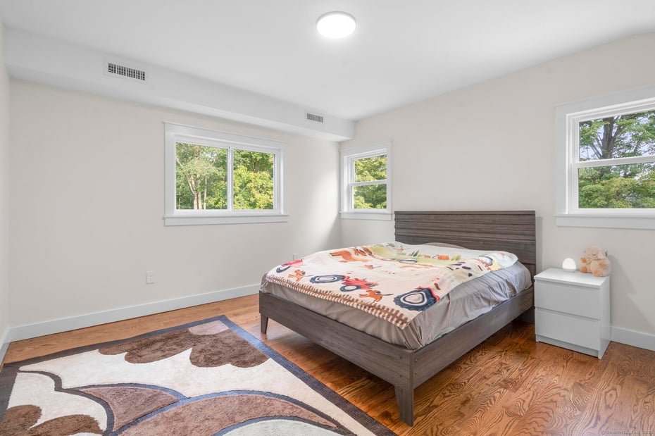 42 Spring Valley Road Photo 25