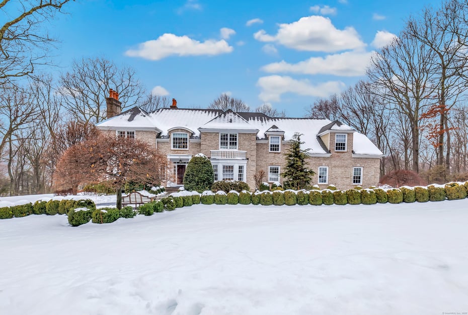 19 Tuckahoe Road Photo 1