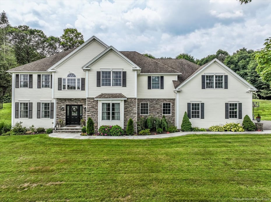 55 Country Woods Lane Photo 1