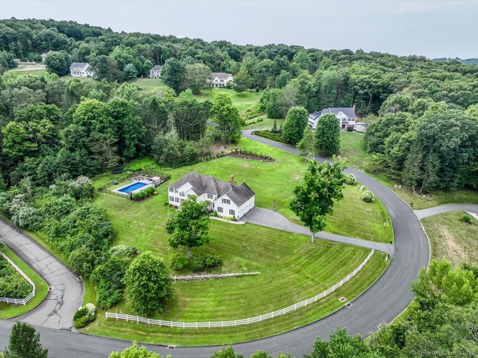 55 Country Woods Lane Photo 2
