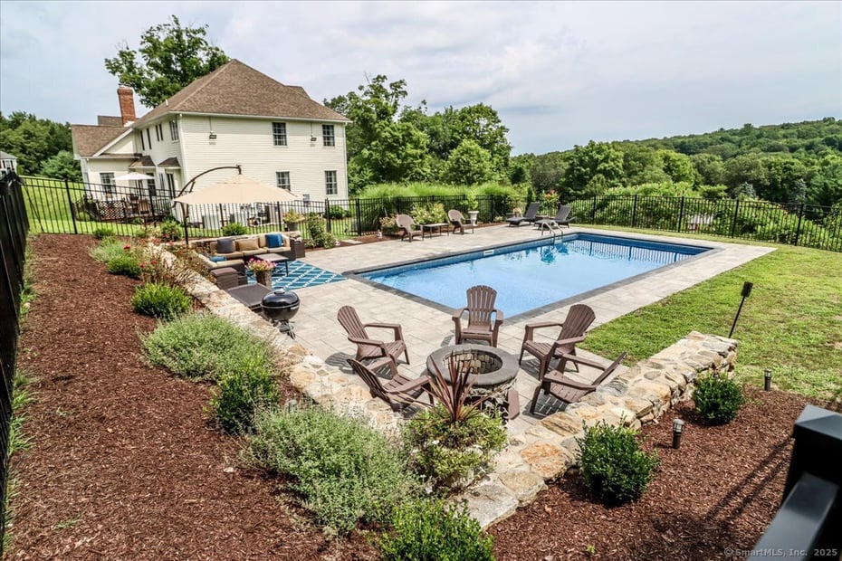 55 Country Woods Lane Photo 36