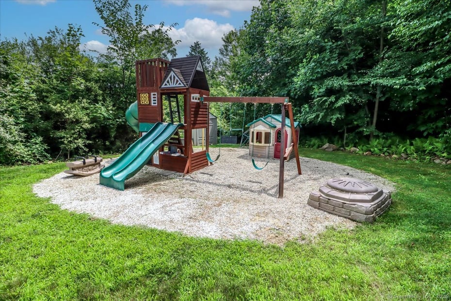 55 Country Woods Lane Photo 37