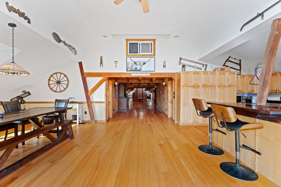 26 Old Wallingford Road Photo 7