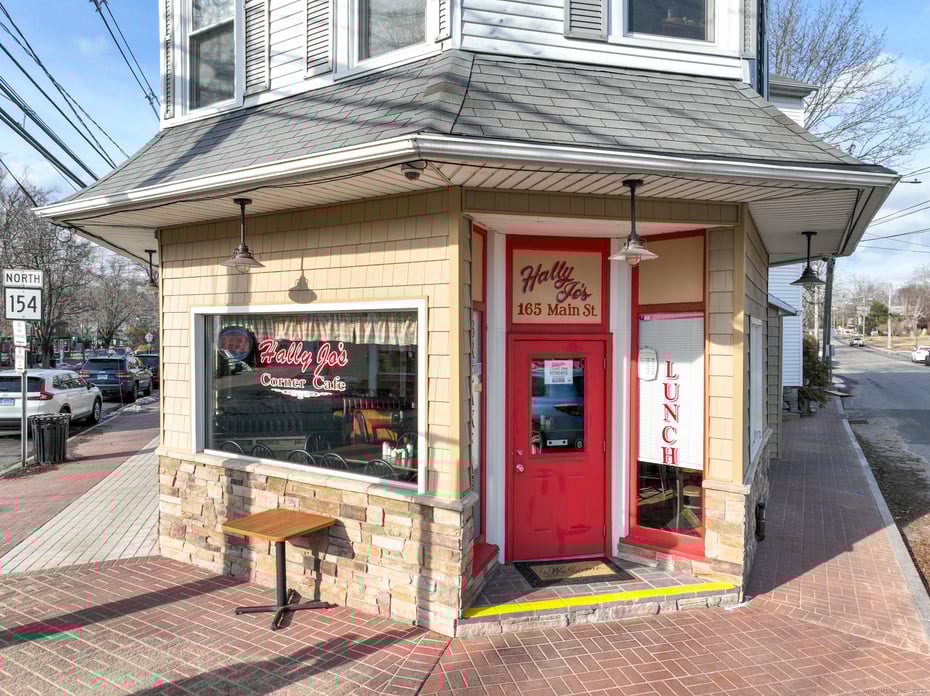 163-165 Main Street Photo 2