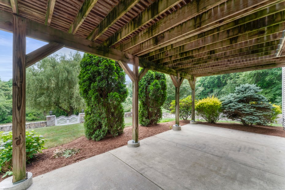 373 Transylvania Road Photo 37