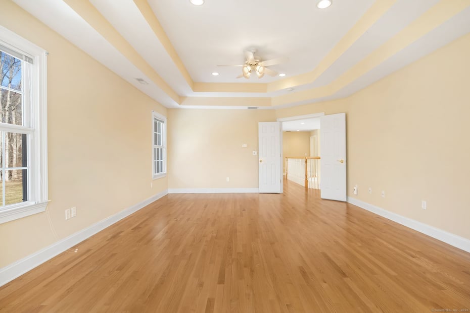 40 Nancy Drive Photo 21