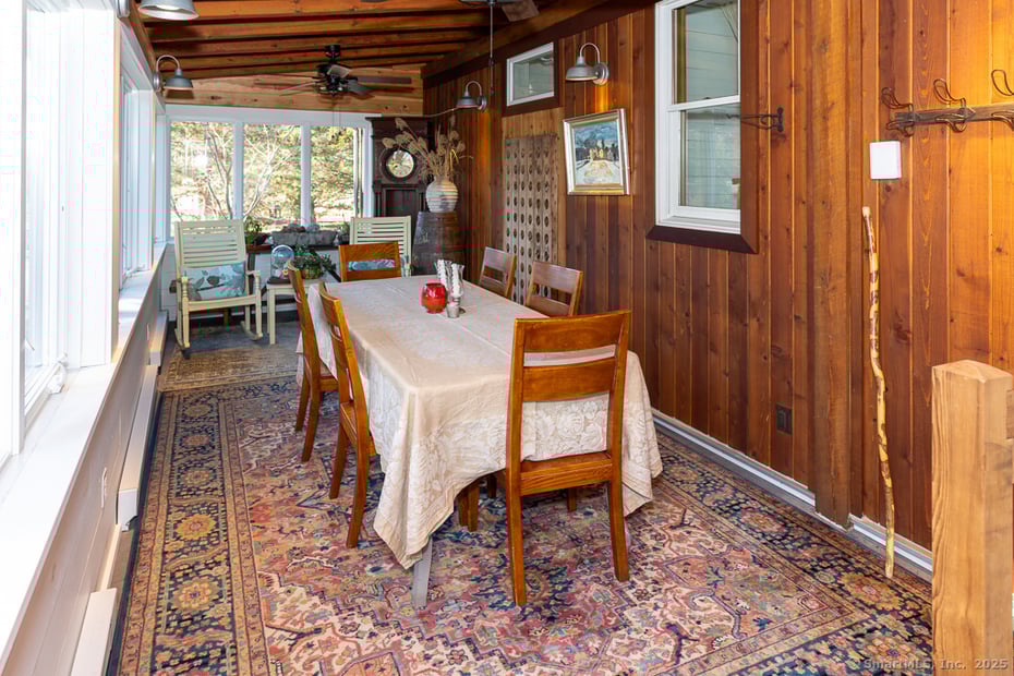 32 Gates Way Photo 9