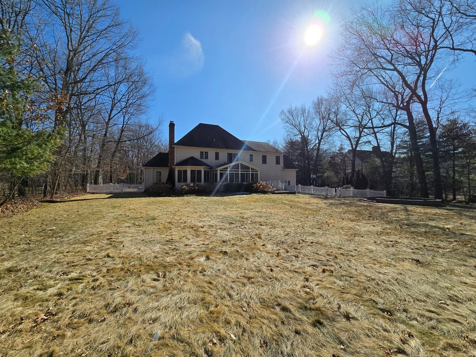 5 Queens Peak Road Photo 4