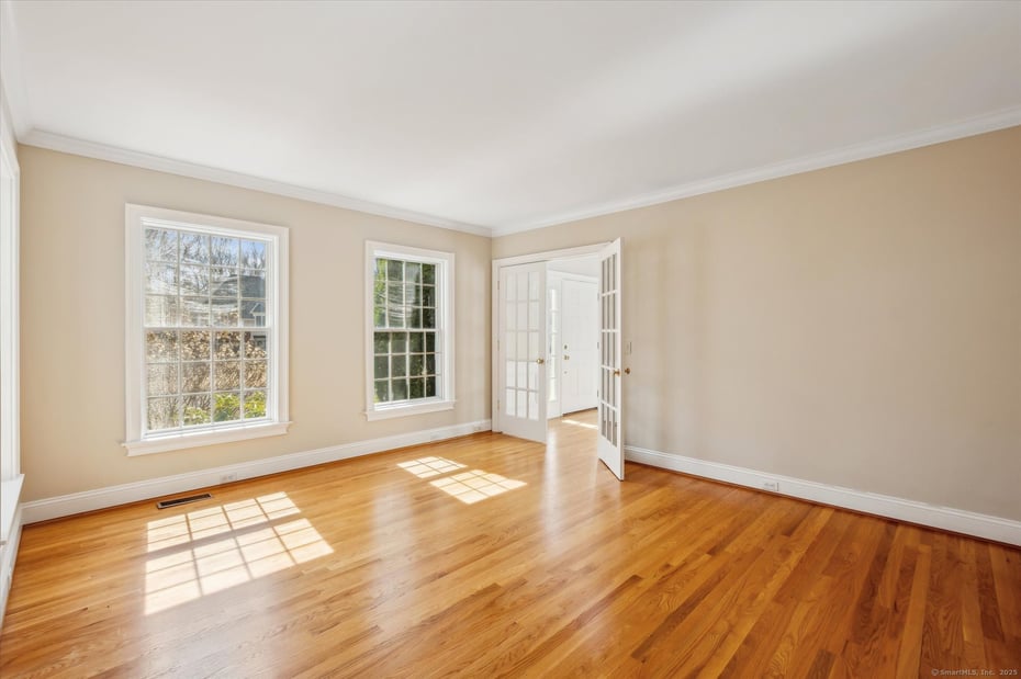5 Queens Peak Road Photo 8