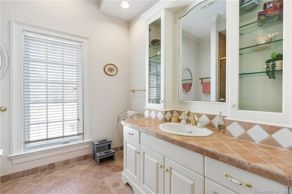 23 Robkins Road Photo 15