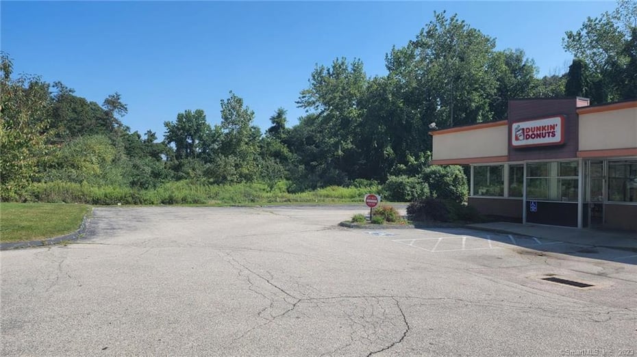 641 Norwich New London Turnpike Photo 3