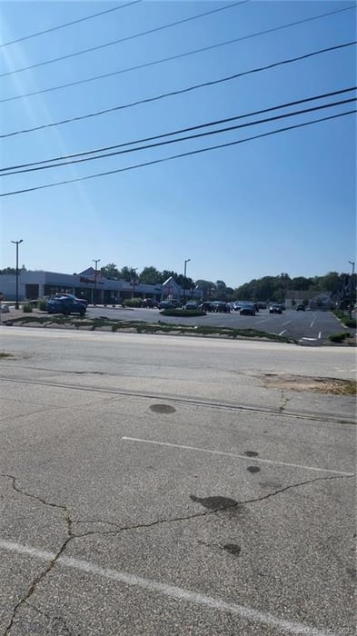 641 Norwich New London Turnpike Photo 14