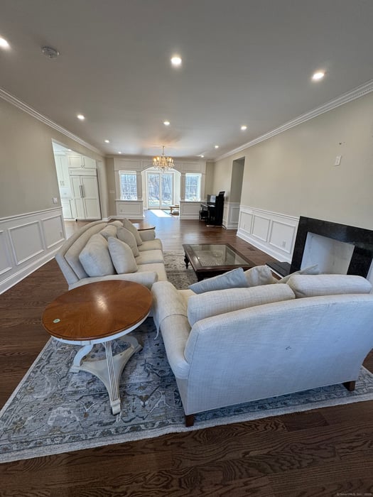 424 Racebrook Road Photo 3
