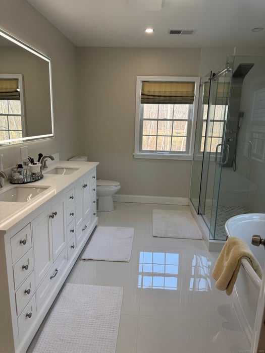 424 Racebrook Road Photo 10