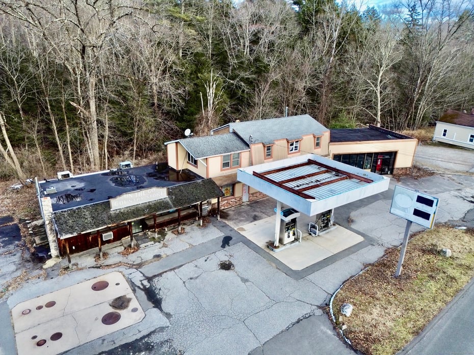 128 New Hartford Road Photo 4