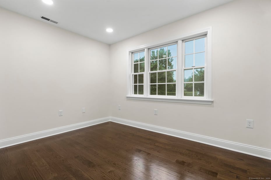 205 Hickory Lane Photo 28