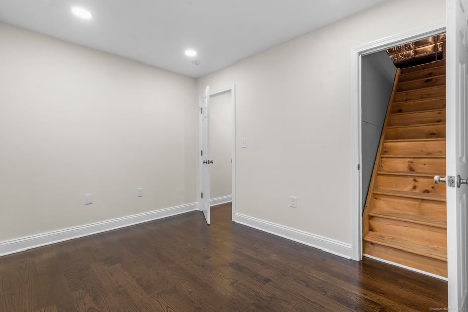 205 Hickory Lane Photo 29