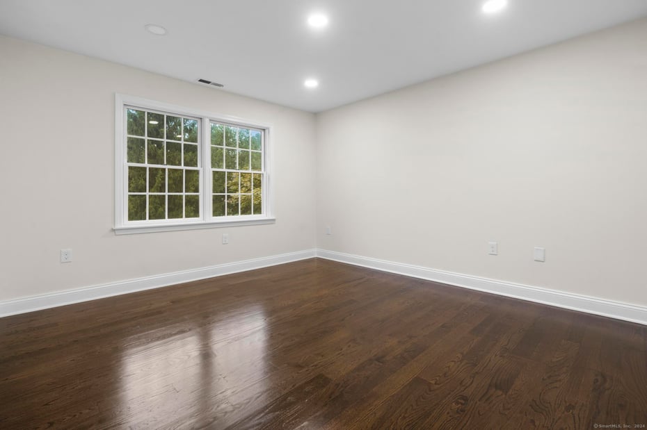 205 Hickory Lane Photo 30