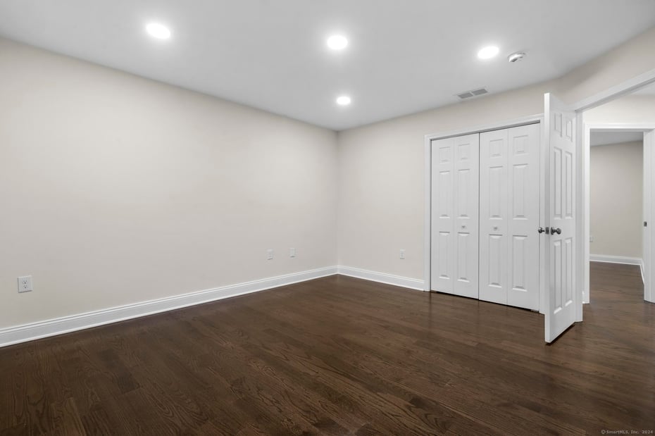 205 Hickory Lane Photo 31