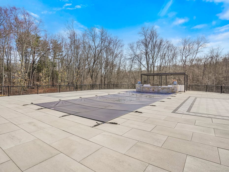 1015 Sport Hill Road Photo 5