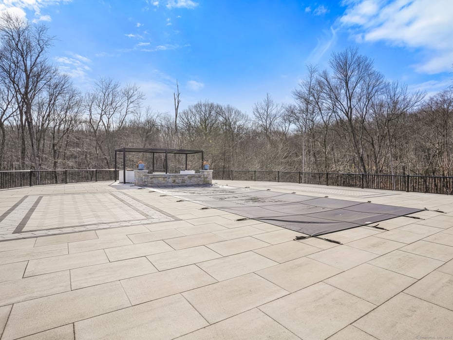 1015 Sport Hill Road Photo 6
