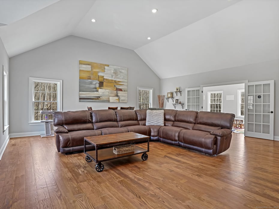 1015 Sport Hill Road Photo 19