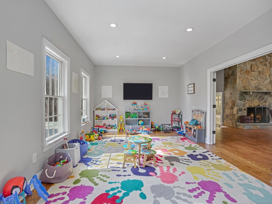 1015 Sport Hill Road Photo 20