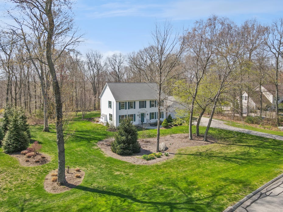 11 Eska Drive Photo 1
