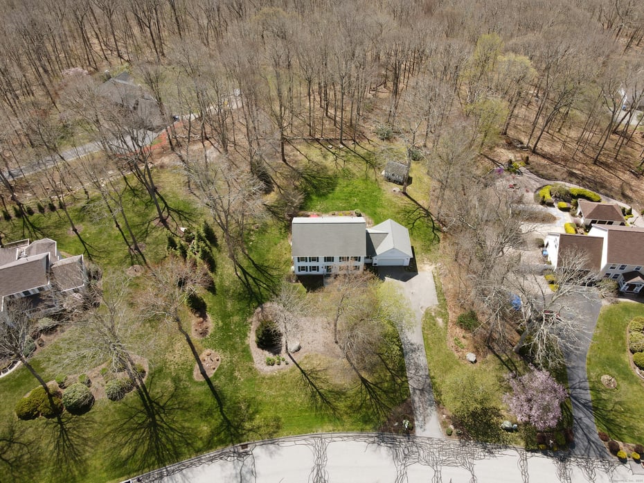11 Eska Drive Photo 6