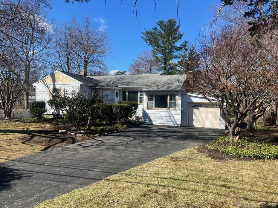 2795 Moreland Street Photo 2