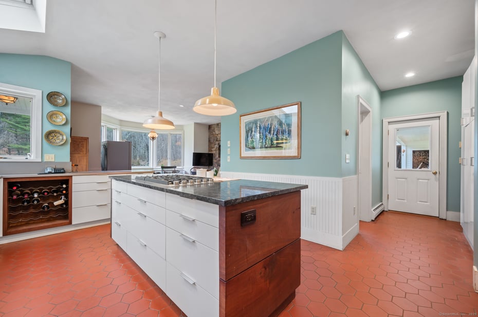 277 Milton Road Photo 7