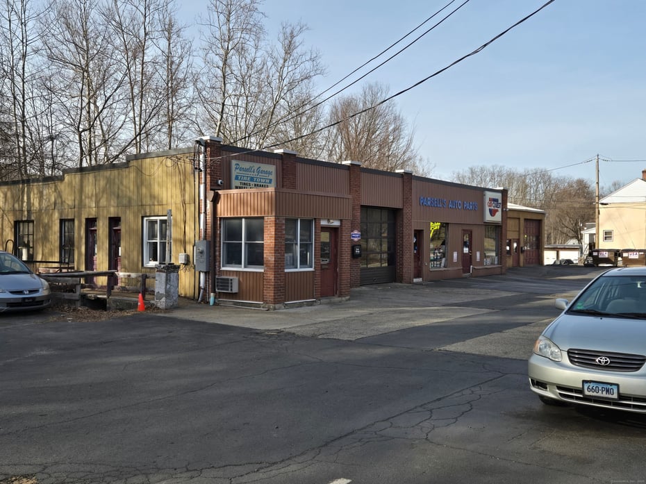 616 Main Street South Photo 1