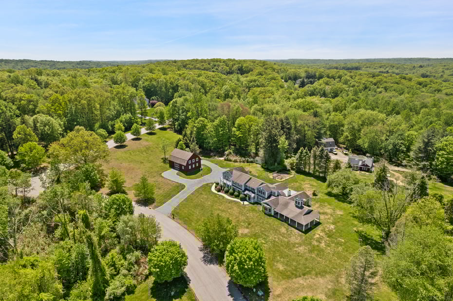 16 Percheron Drive Photo 3