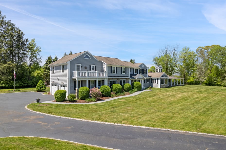16 Percheron Drive Photo 4