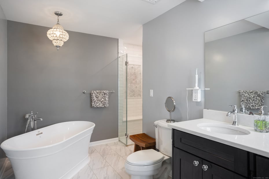 16 Percheron Drive Photo 17