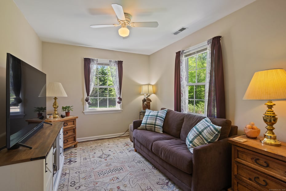 16 Percheron Drive Photo 27